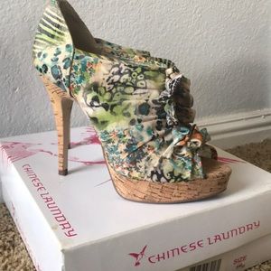 Chinese Laundry Z-Heart Throb Nomad Print